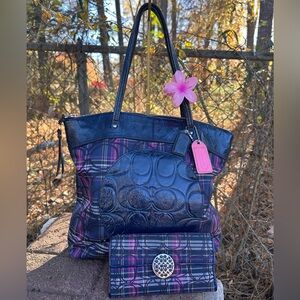 Set Coach Laura signature blue multicolor tartan canvas & leather